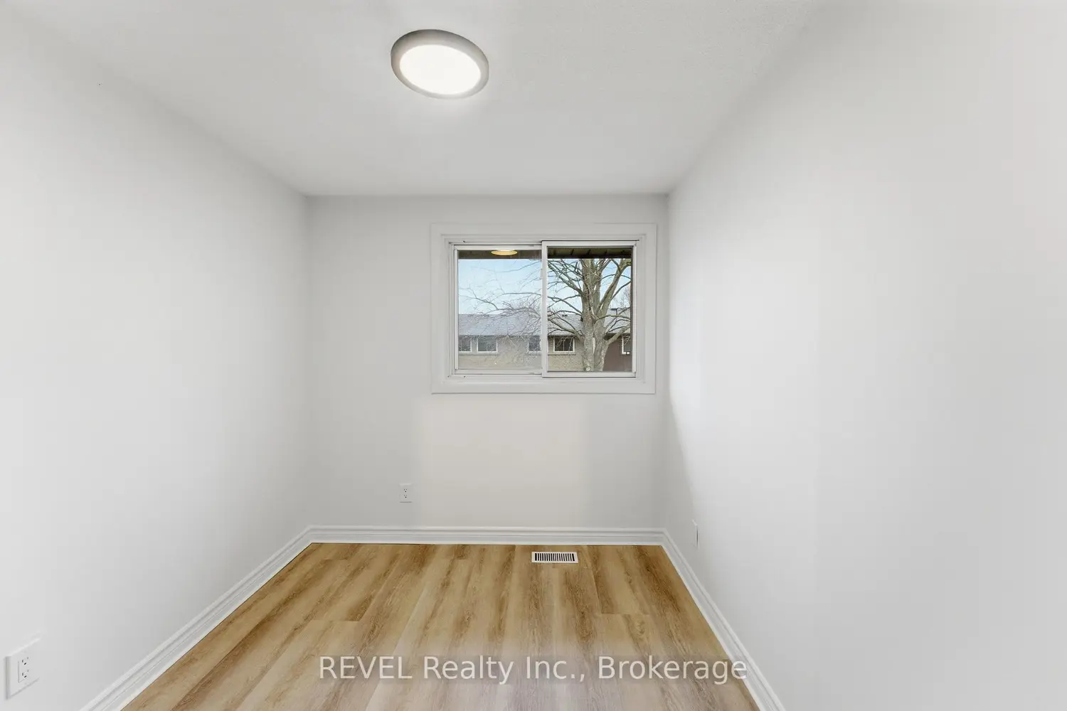 Additional image 17 of 151 Linwell Road 15