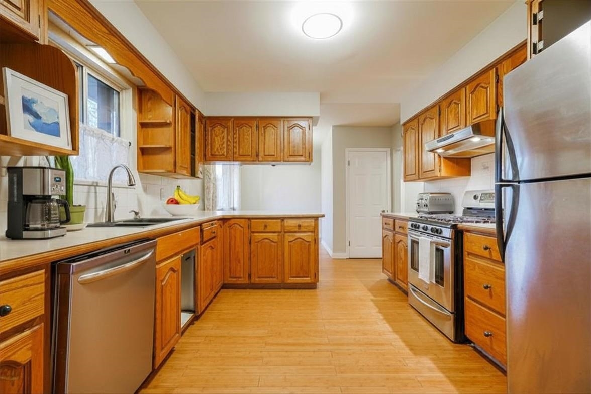 4286 186 Street, Surrey, BC, V3Z 1B4
