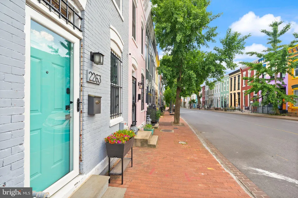 2263 12th Place NW, Washington, DC 20009 photo 3