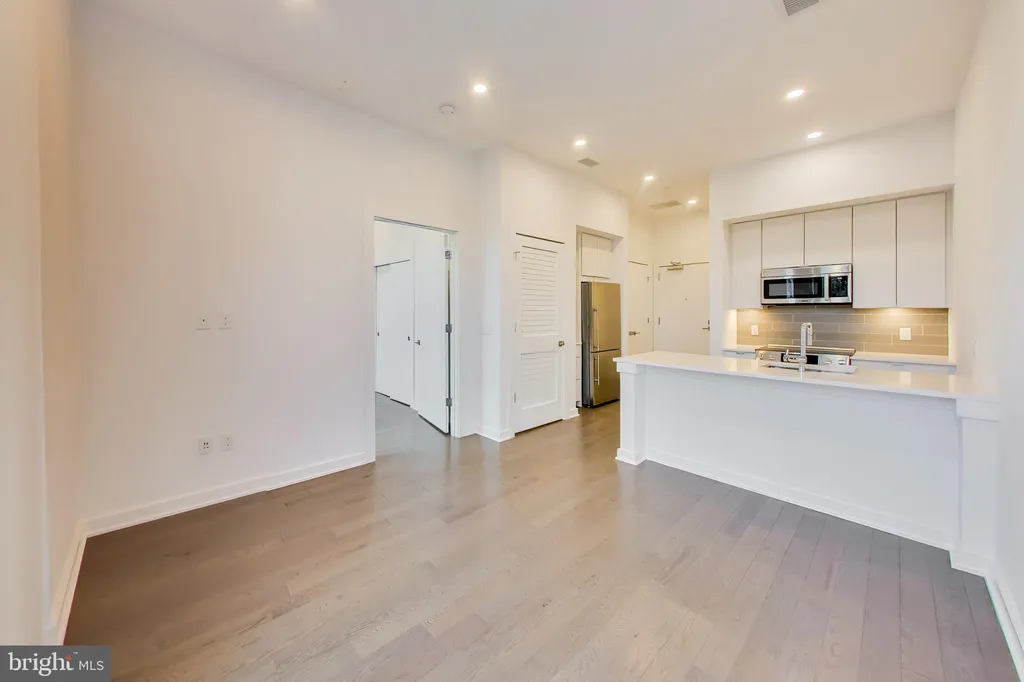 Additional image 17 of 1999 9 1/2 Street NW Unit 606, Washington, DC 20001