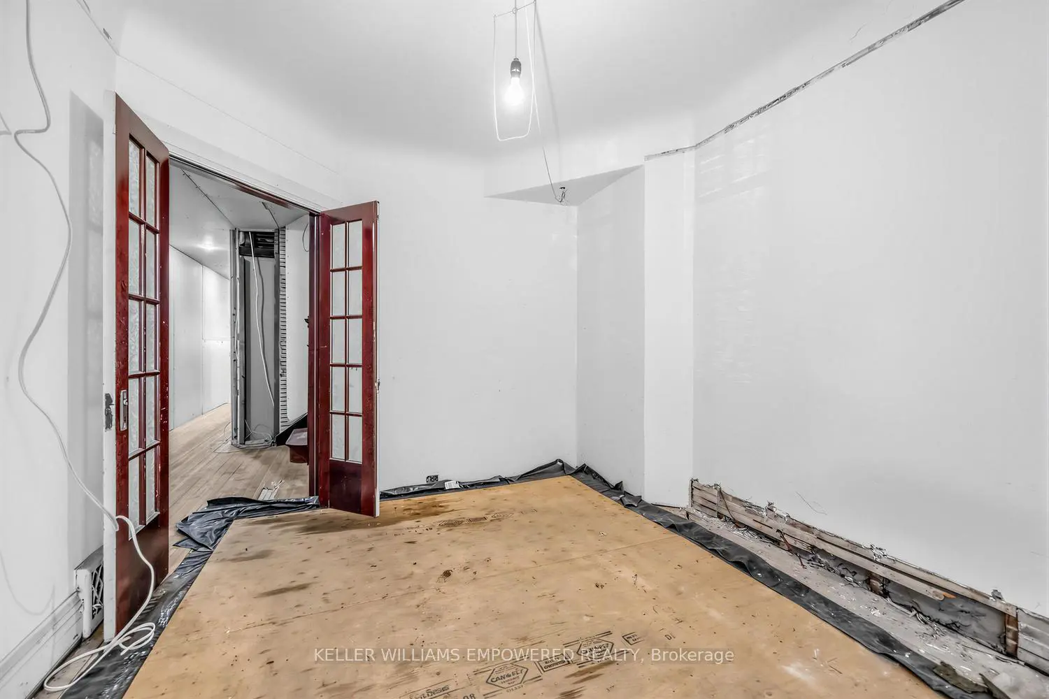 139 Howard Park Avenue photo 3