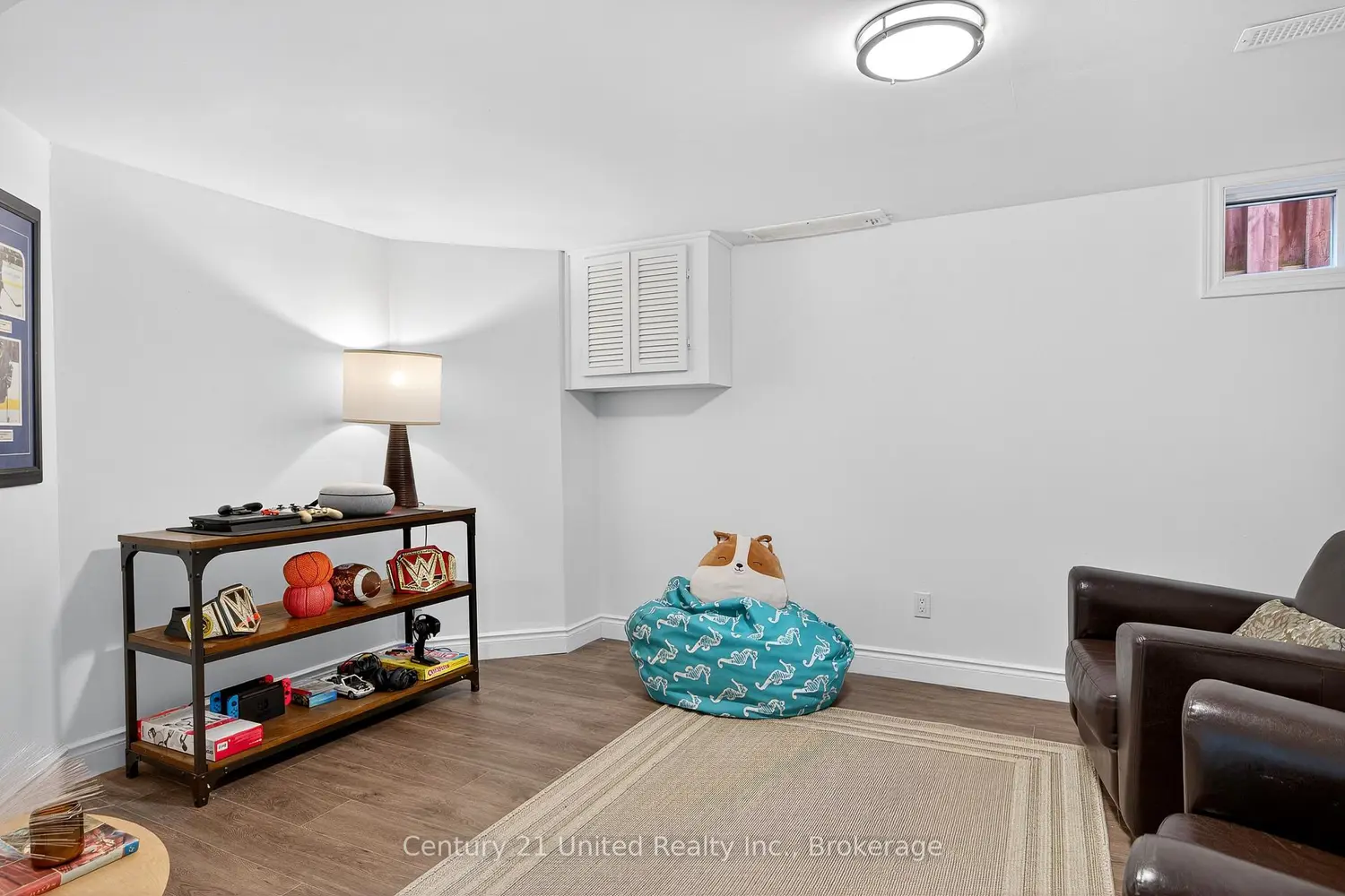 Additional image 12 of 1309 Scollard Drive