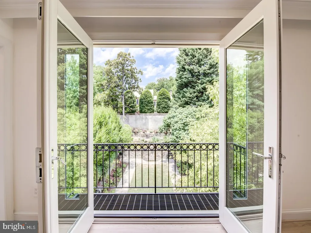 Additional image 64 of 3147 O Street NW, Washington, DC 20007