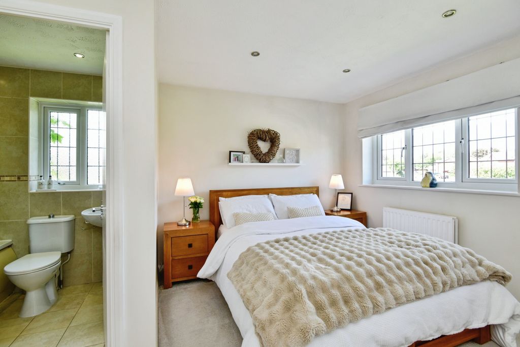 Additional image 12 of 4 bed detached house for saleBoscombe Grove, Trentham, Stoke-On-Trent ST4