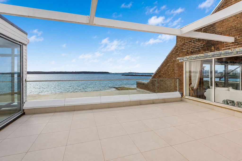 Additional image 16 of 4 bed flat for saleSandbanks Road, Poole BH14