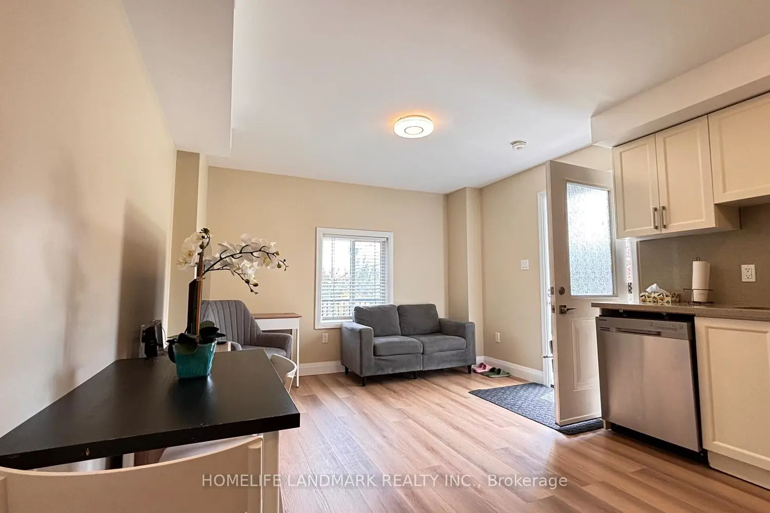 Additional image 3 of 122 Courtland Avenue 1