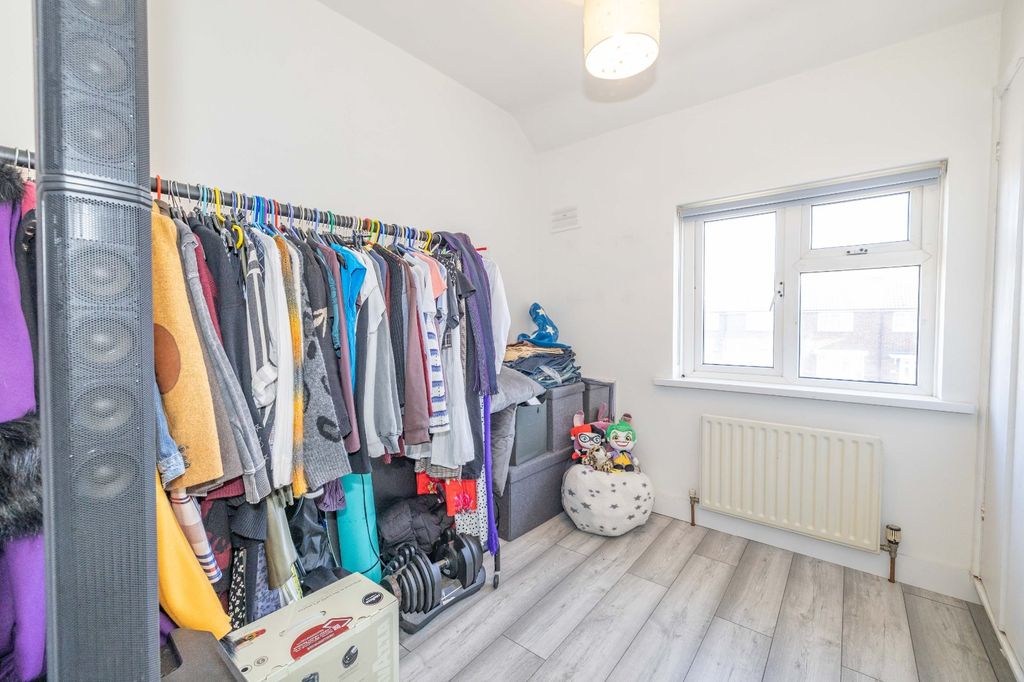 Additional image 7 of 3 bed semi-detached house for saleTrinity Road, Sittingbourne, Kent ME10