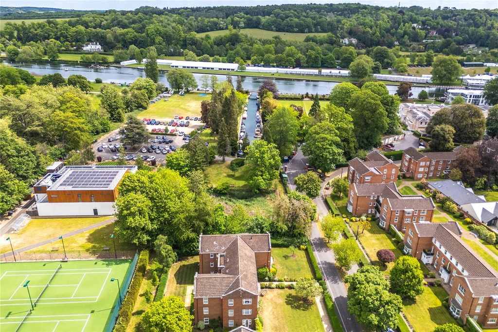 Additional image 21 of 3 bed flat for salePhyllis Court Drive, Henley-On-Thames, Oxfordshire RG9