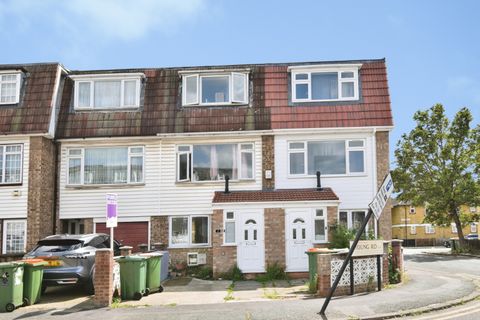 Young Road, London E16