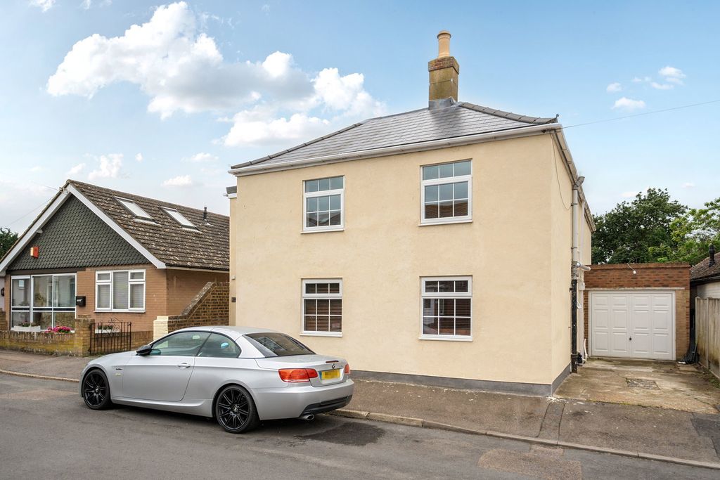 5 bed detached house for saleAugustine Road, Minster, Ramsgate CT12