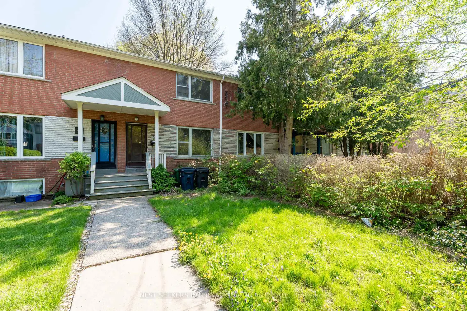 31 Ivy Avenue photo 2