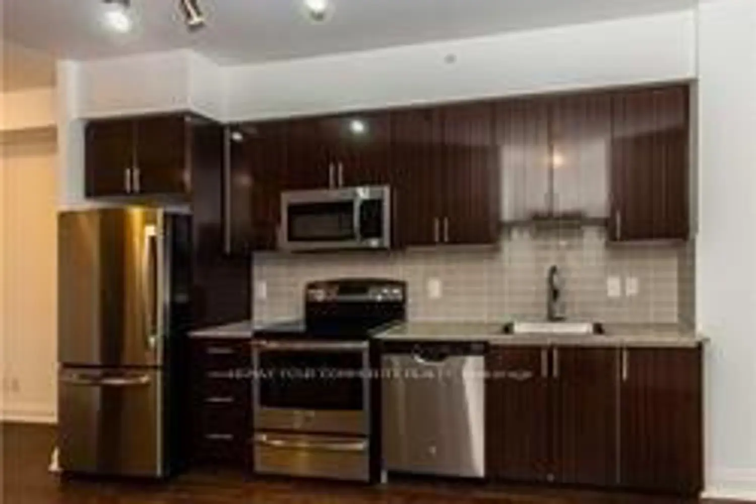 Additional image 11 of 7161 Yonge Street 1133