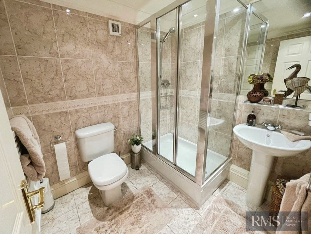 Additional image 14 of 4 bed flat for salePrincess Mary Court, Jesmond, Newcastle Upon Tyne NE2