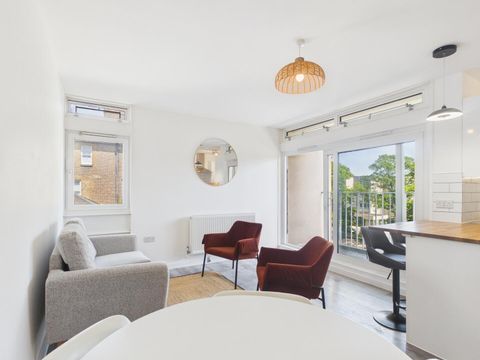 Cedars Road, Clapham Common SW4