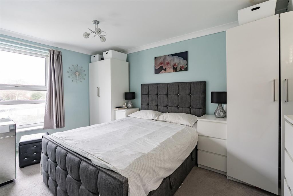 Additional image 13 of 4 bed link detached house for saleLambardes, New Ash Green DA3
