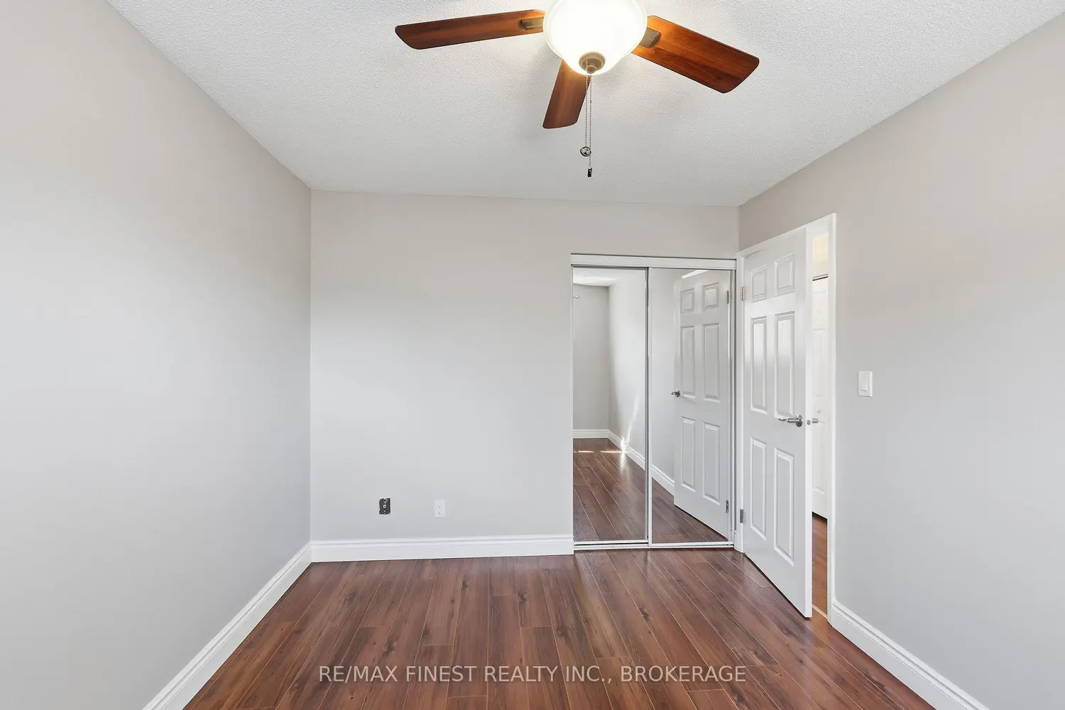 Additional image 6 of 295 Owens Crescent