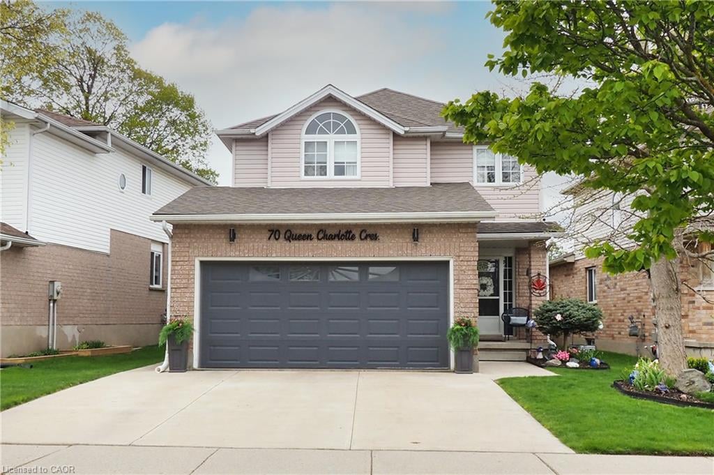 70 Queen Charlotte Crescent, Kitchener, ON, N2E 3N6