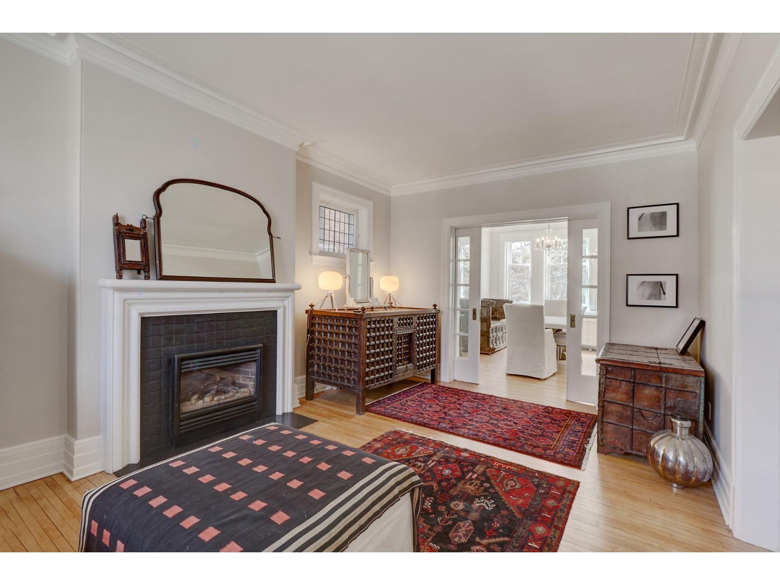 4076 Av. Beaconsfield