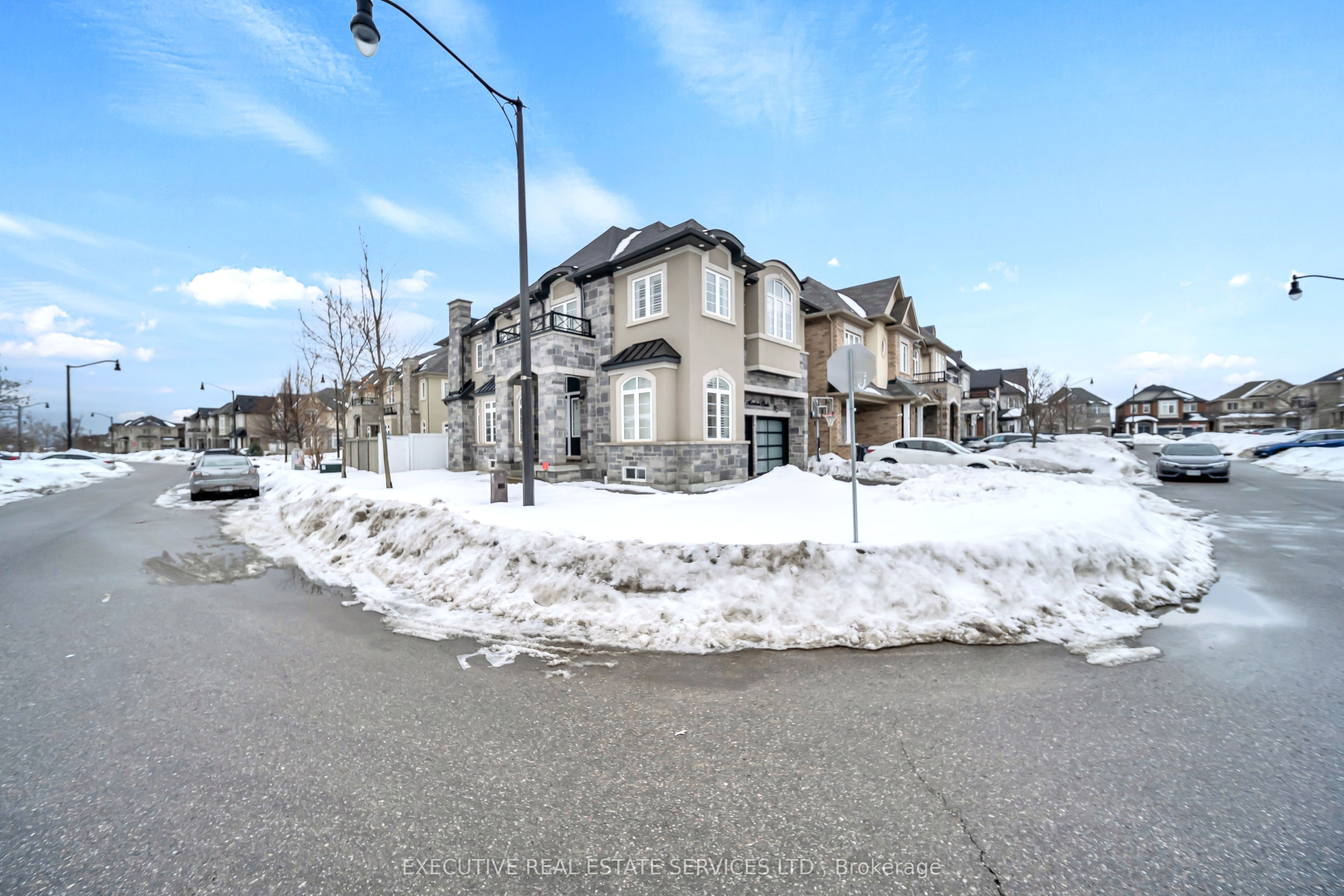 Additional image 2 of 13 Masken Circle, Brampton, ON, L7A 4J2