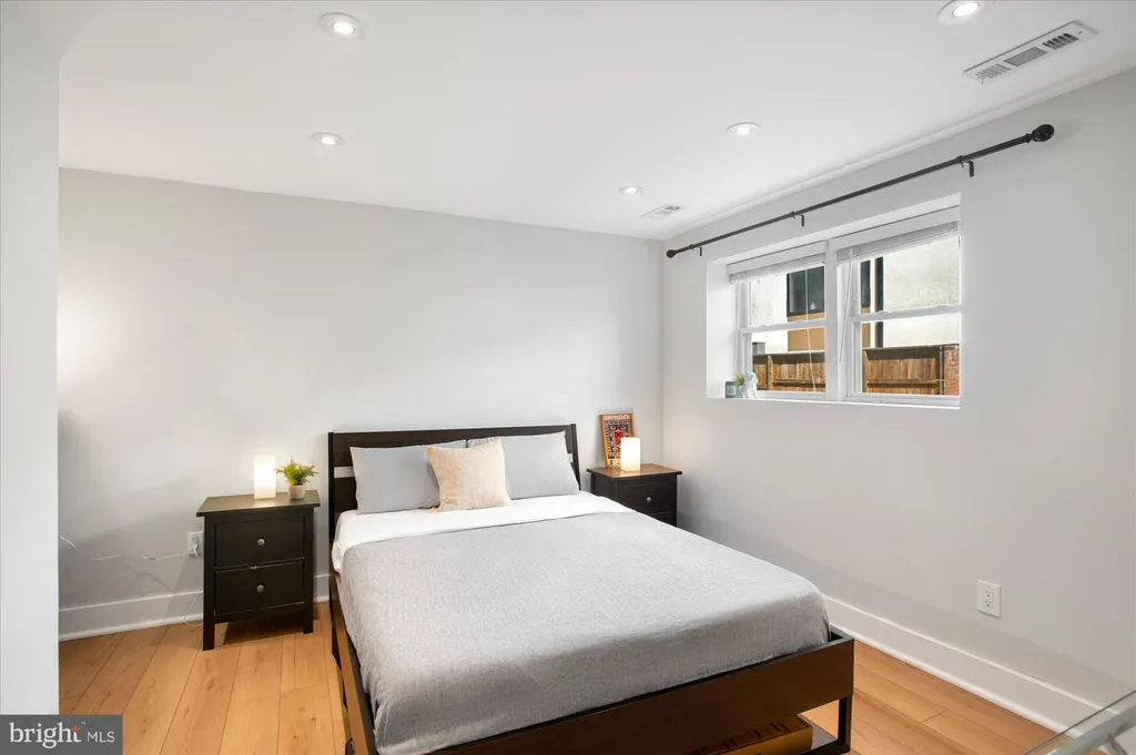 Additional image 12 of 3504 13th Street NW Unit 2, Washington, DC 20010