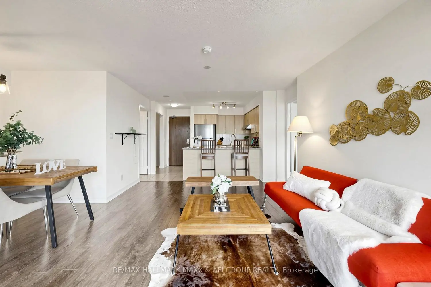 35 Hollywood Avenue 1122 photo 5