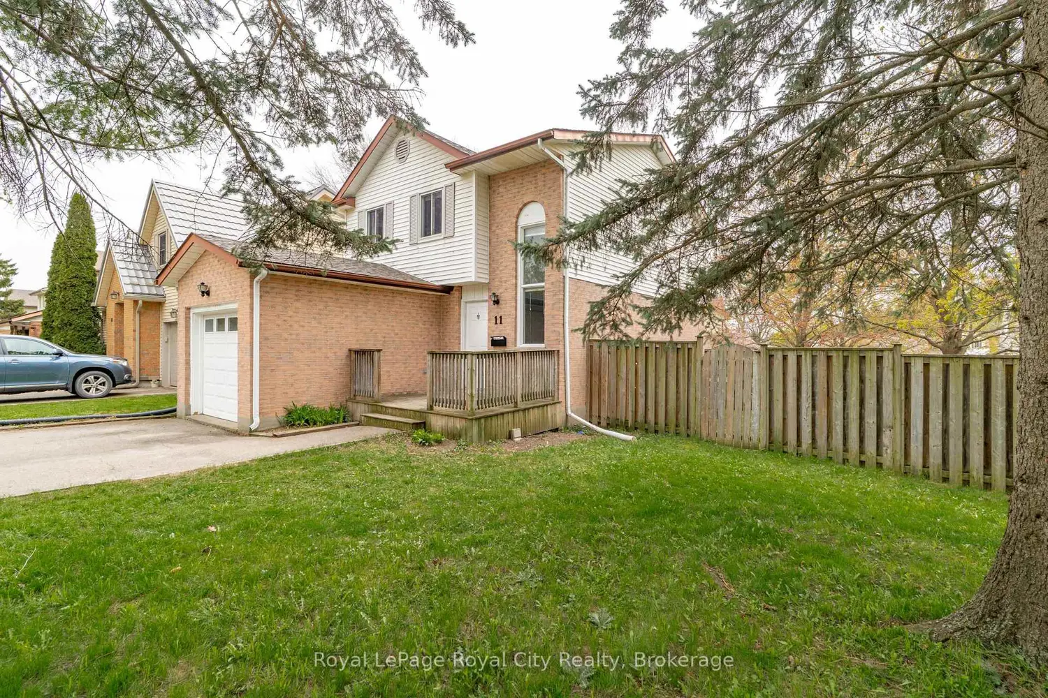 11 Sagewood Place photo 2