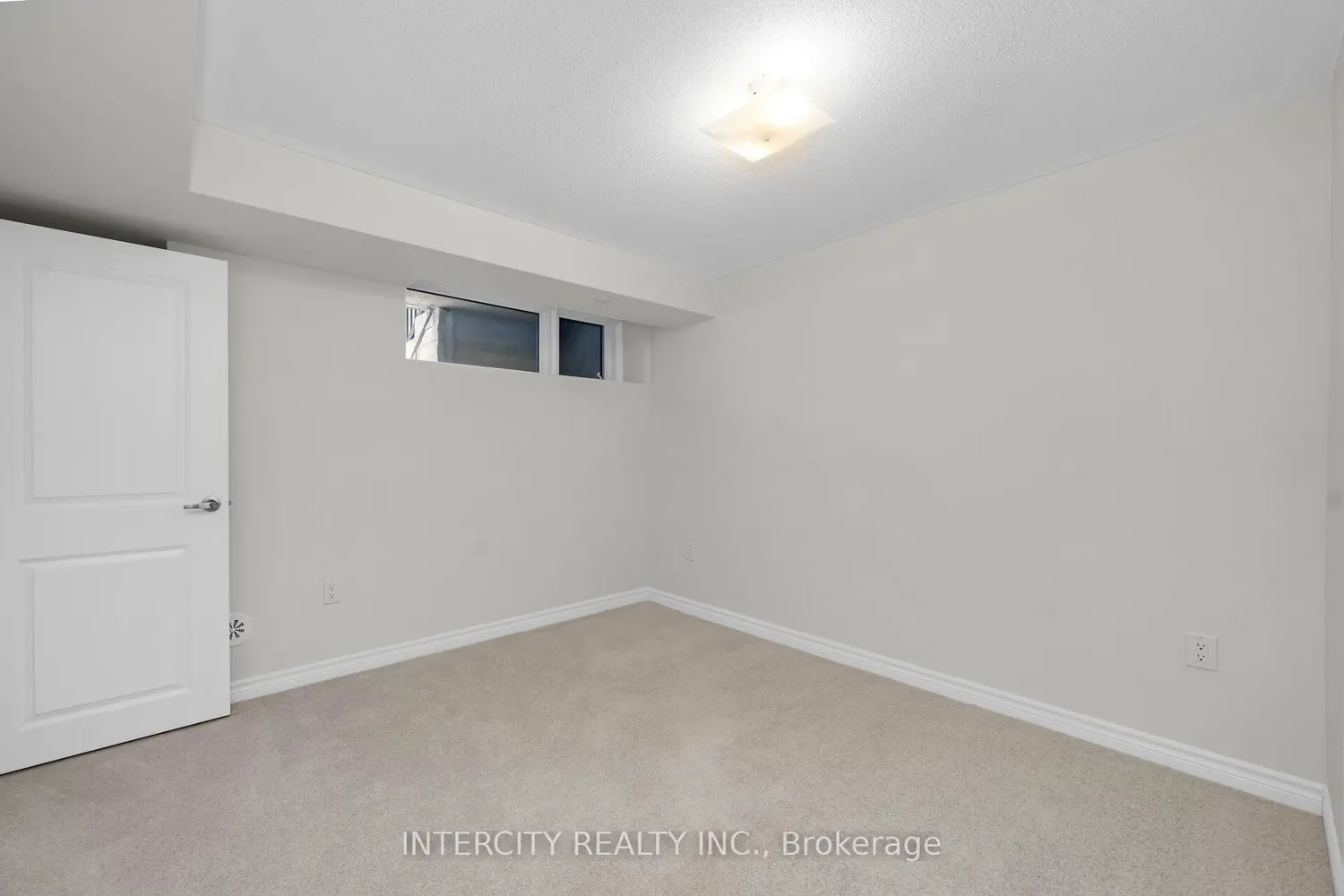Additional image 11 of 14 Savvy Lane
