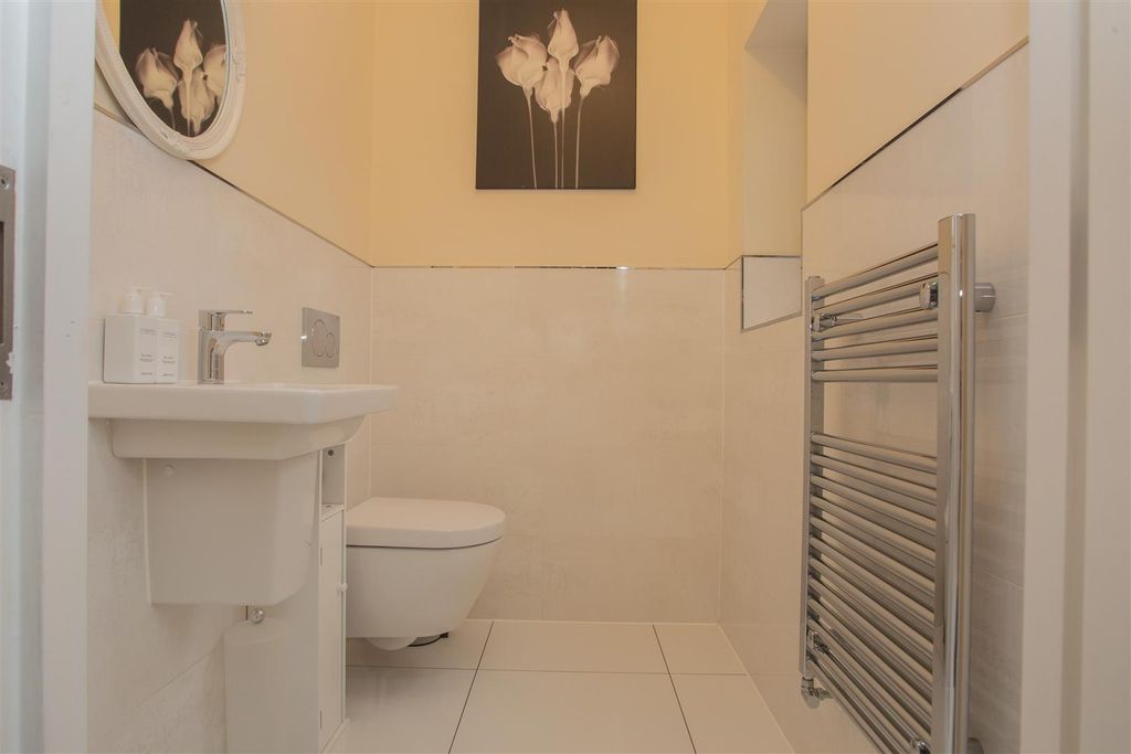 Additional image 15 of 5 bed detached house for saleVawser Crescent, Peterborough PE3