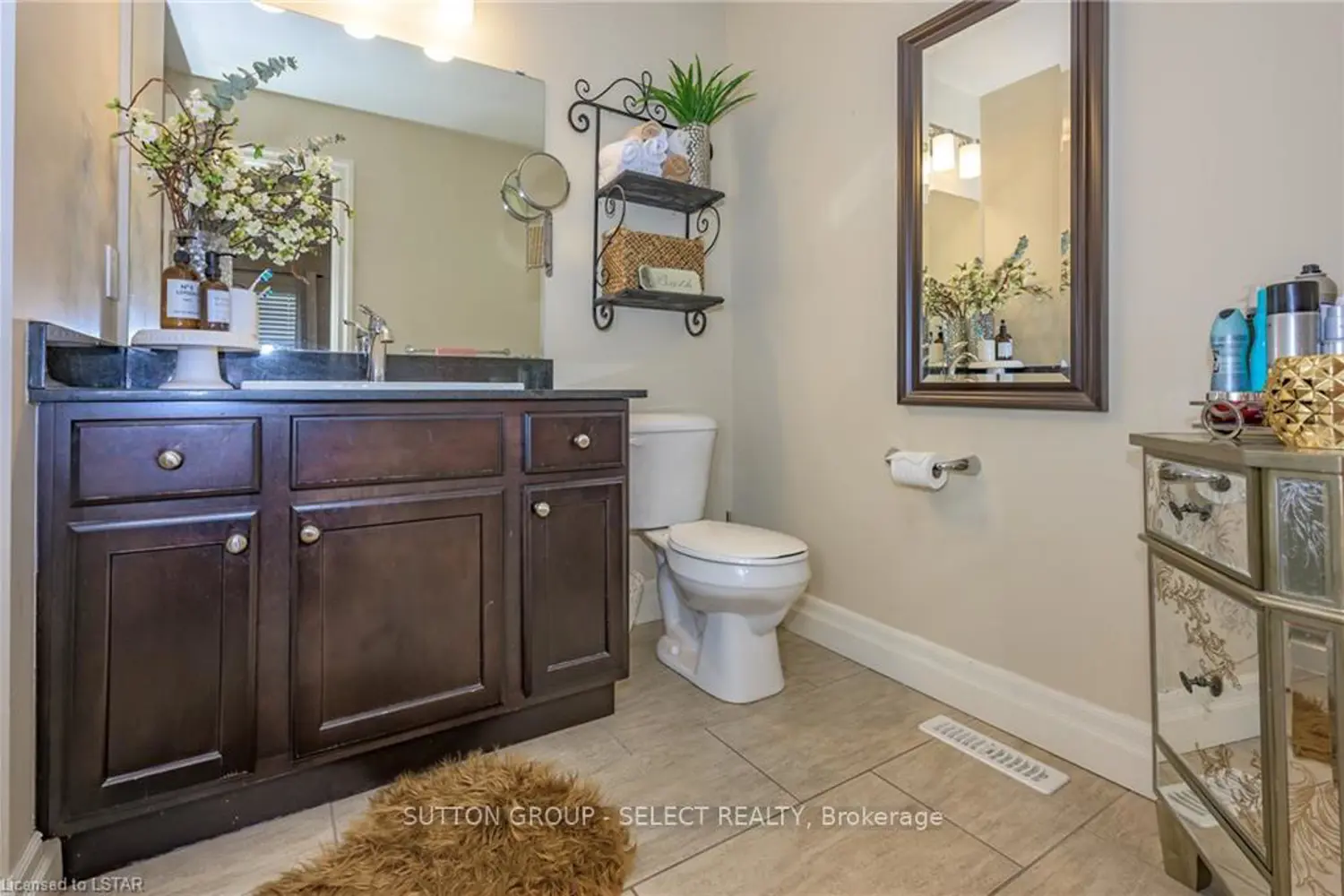 Additional image 16 of 1850 Beaverbrook Avenue 3