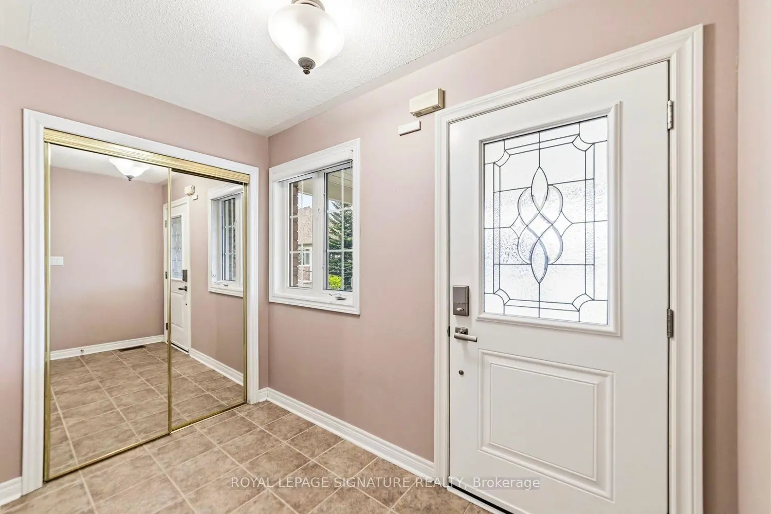 735 Poplar Road photo 2