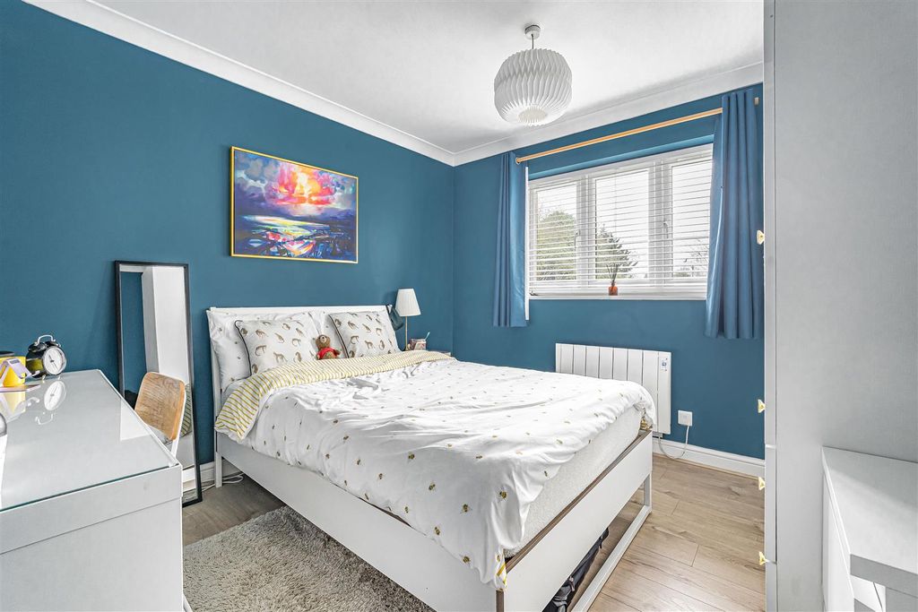 Additional image 10 of 1 bed flat for saleShaftesbury Court, Ludlow Road, Maidenhead SL6