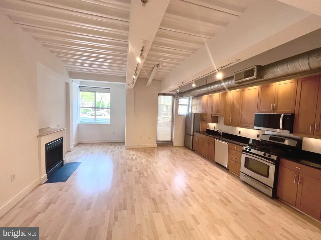 1320 13th St NW Unit 1, Washington, DC 20005 photo 5