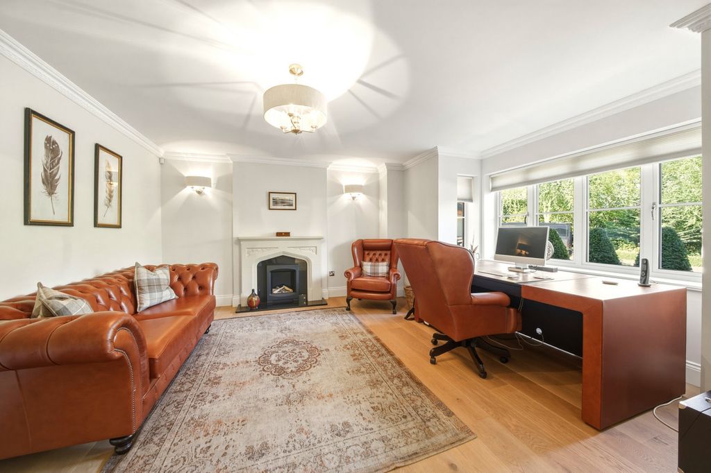 Additional image 16 of 5 bed detached house for saleWeaverlake Drive Yoxall Burton-On-Trent, Staffordshire DE13