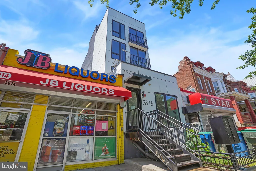 3916 14th Street NW Unit 5, Washington, DC 20011