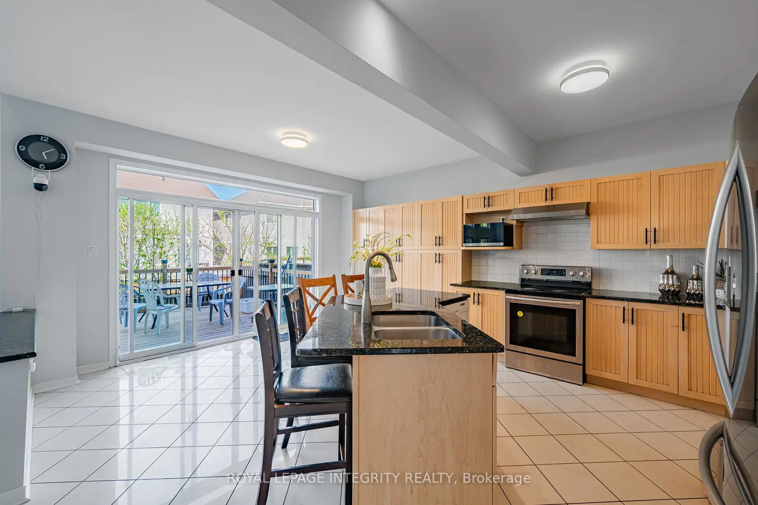 102 Whitestone Drive photo 5