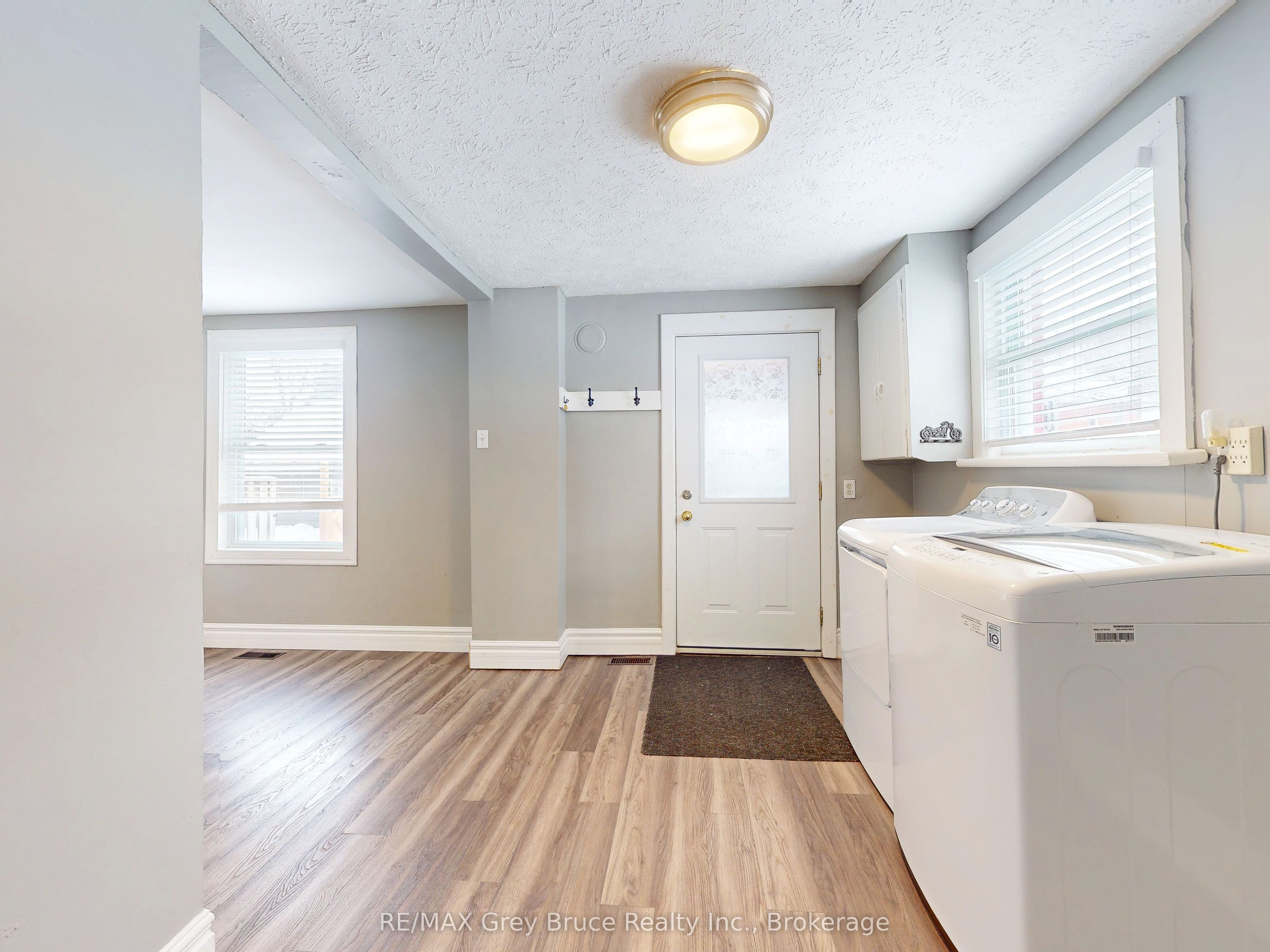 Additional image 5 of 690 8th Street E, Owen Sound, ON, N4K 1L8