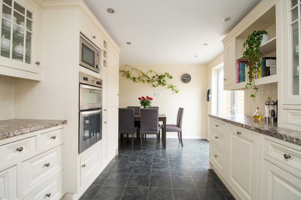 Additional image 3 of 3 bed semi-detached house for saleBrockmans Close, Minster, Ramsgate CT12