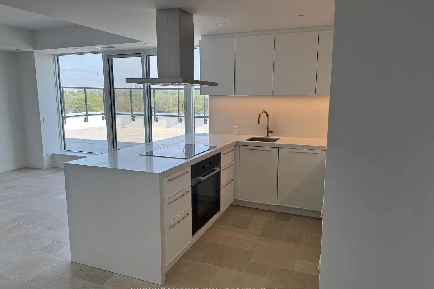 1050 Eastern Avenue 819 photo 4