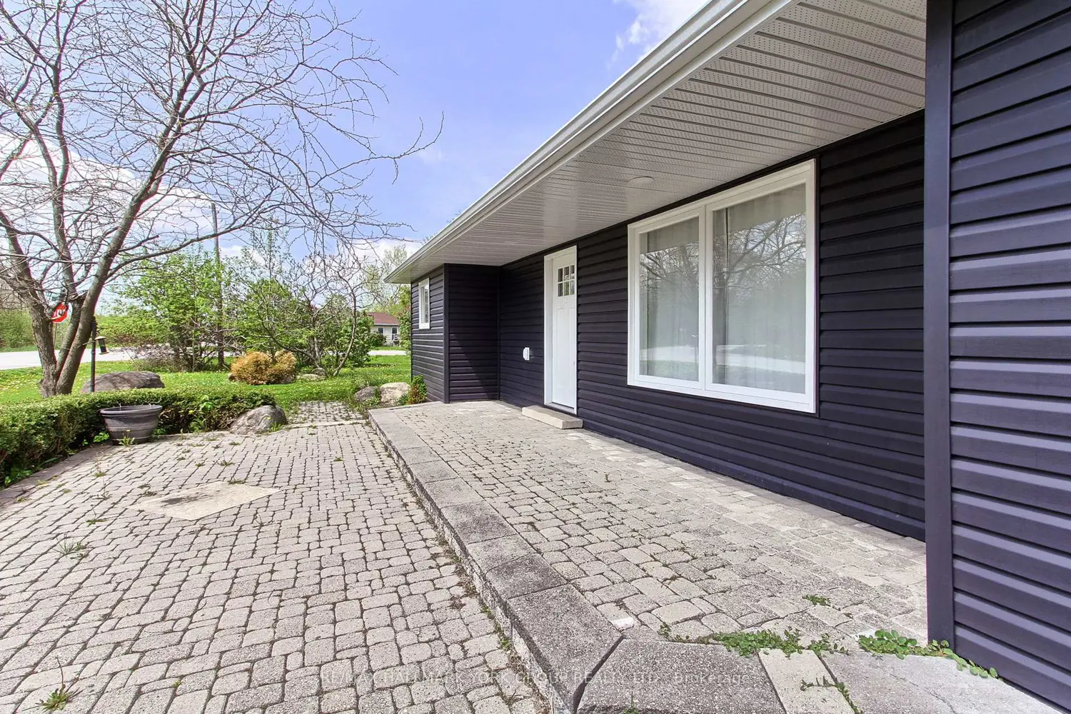 32 Larch Lane photo 5