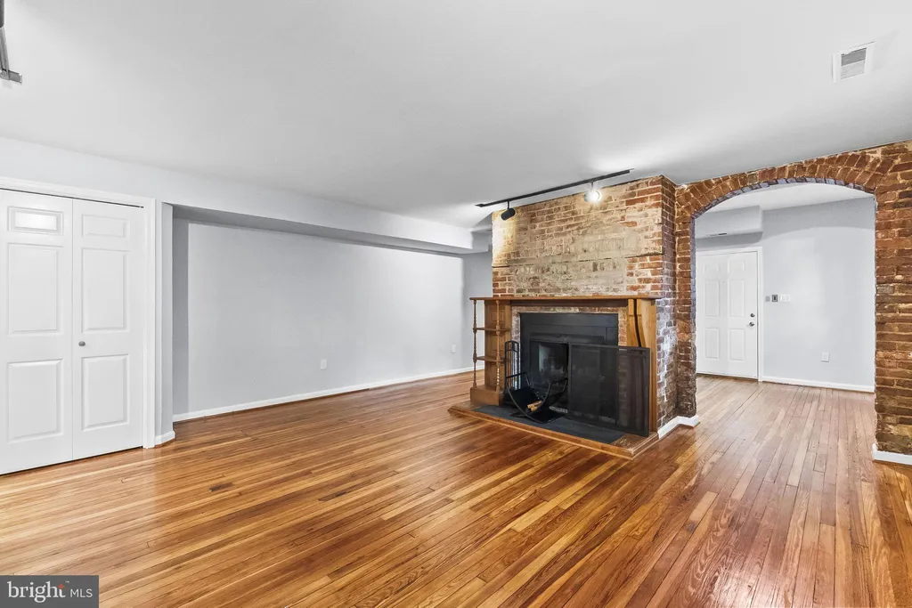 Additional image 3 of 1303 P Street NW Unit 2, Washington, DC 20005