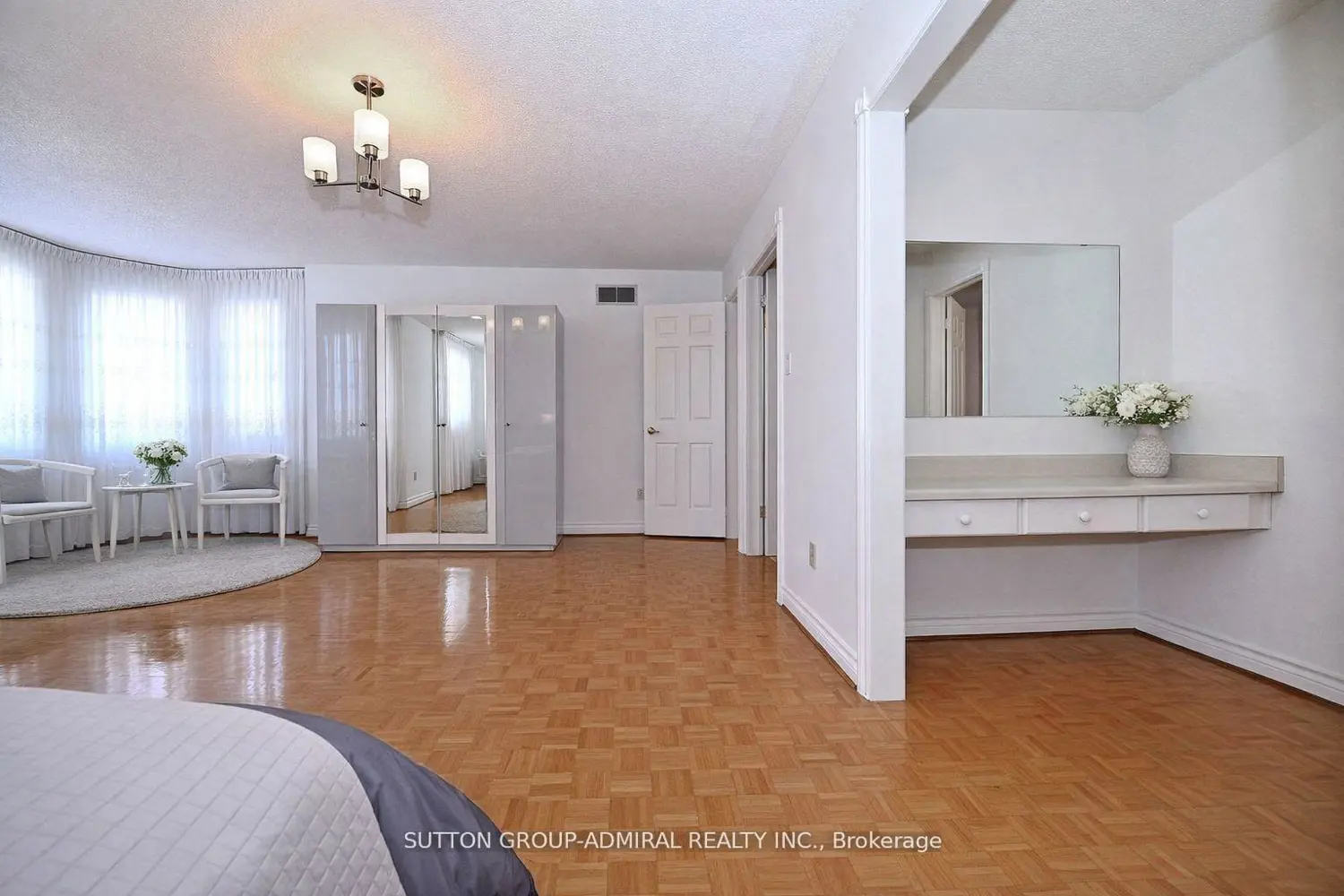Additional image 14 of 45 Royal Garden Boulevard