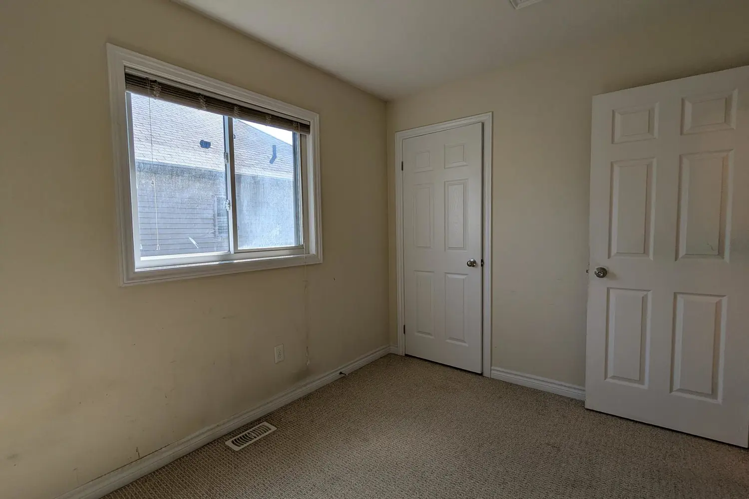 Additional image 11 of 931 Glasgow Street 27B
