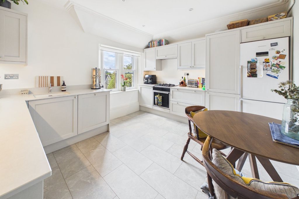 Additional image 3 of 2 bed flat for saleAlbert Road, Clevedon, North Somerset BS21