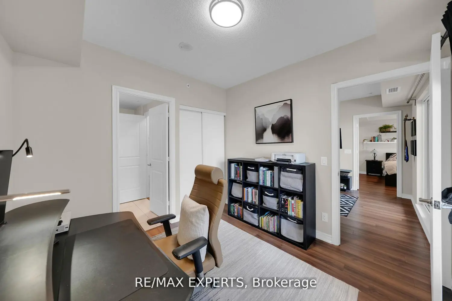 Additional image 7 of 9255 Jane Street 701