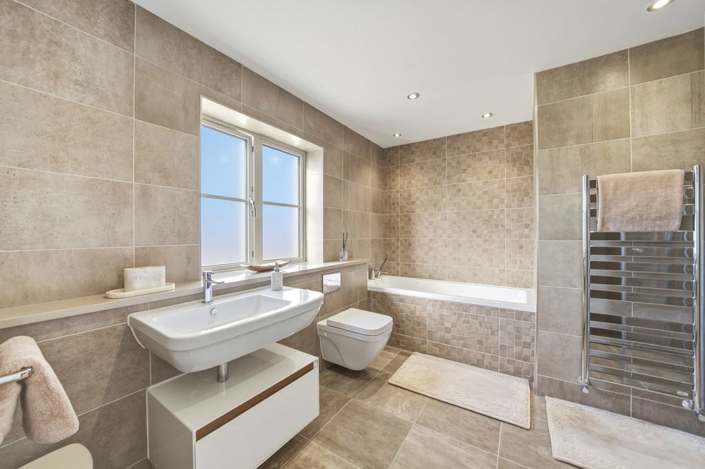 Additional image 34 of 5 bed detached house for saleWeaverlake Drive Yoxall Burton-On-Trent, Staffordshire DE13