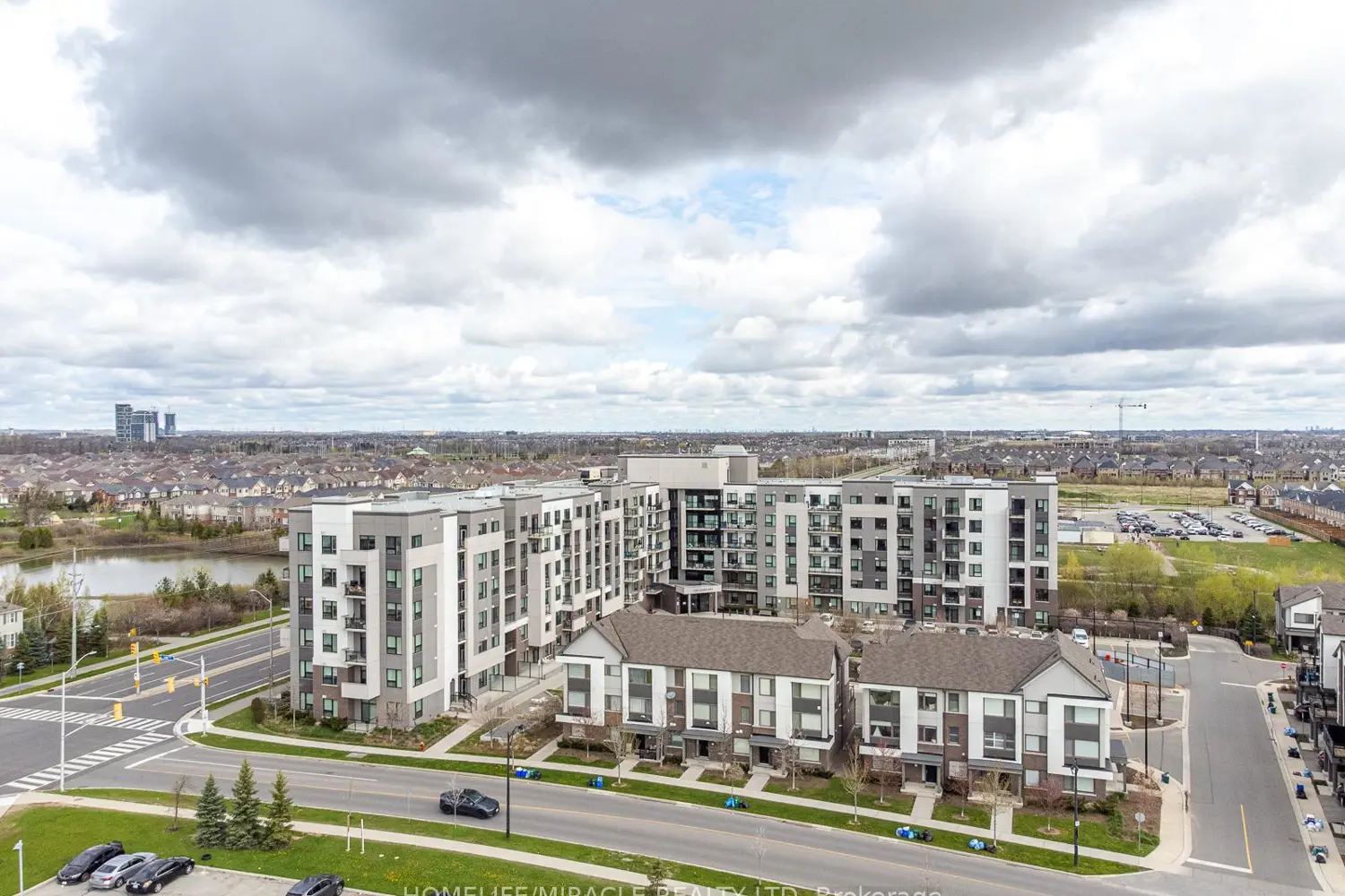 Additional image 16 of 1105 Leger Way 421