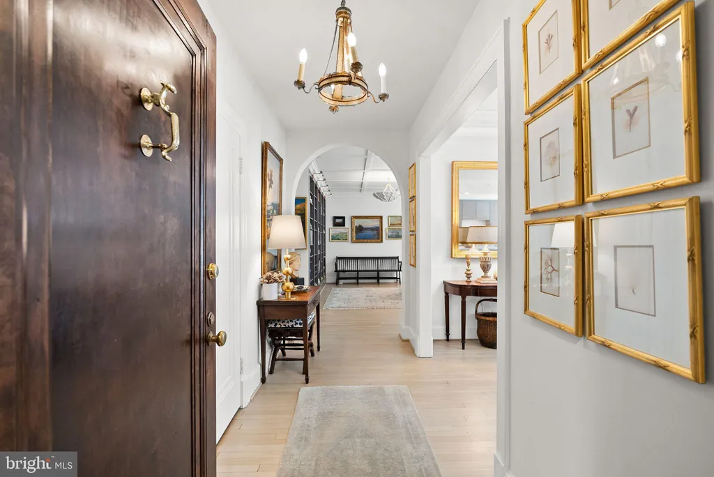 1661 Crescent Place NW Unit 305, Washington, DC 20009 photo 2