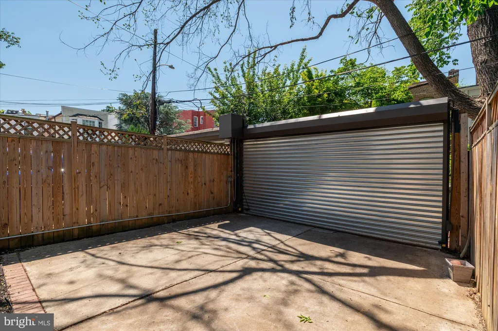 Additional image 34 of 1414 Columbia Street NW, Washington, DC 20001