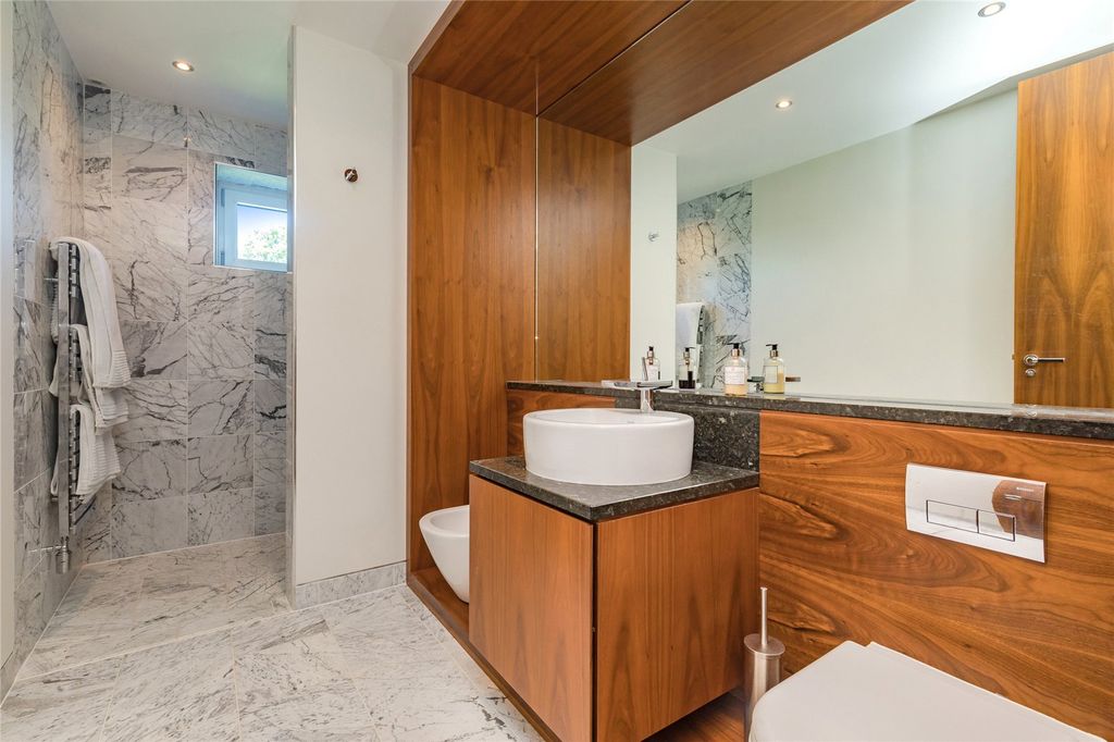 Additional image 39 of 6 bed detached house for saleBarrack Lane, Aldwick, West Sussex PO21