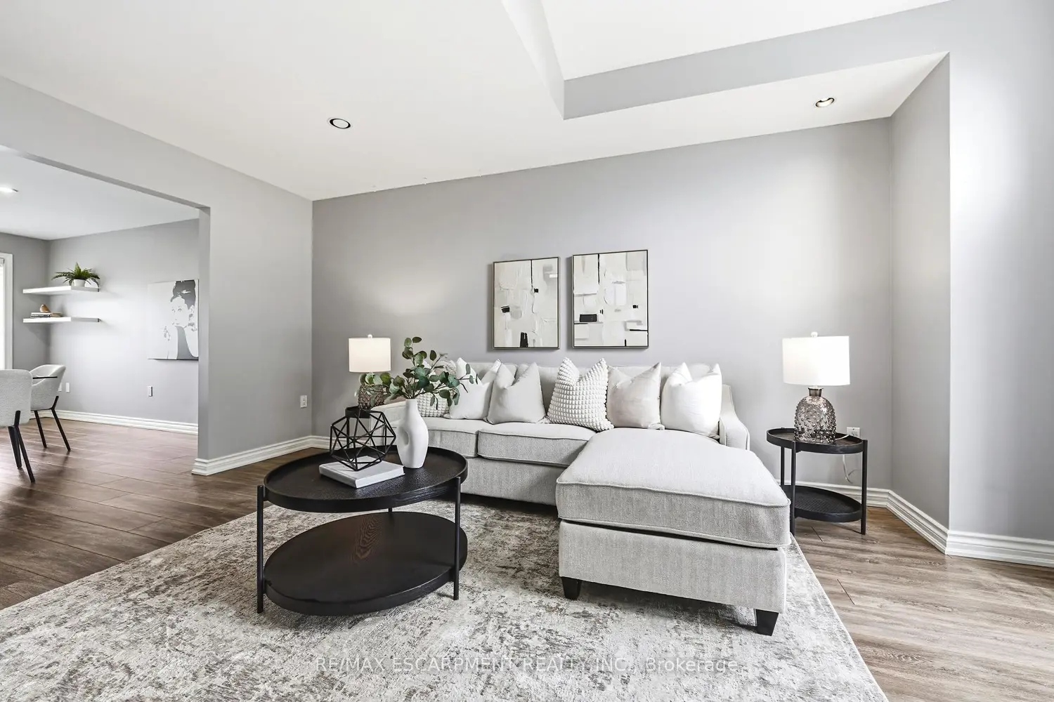 Additional image 4 of 301 Parkwood Crescent